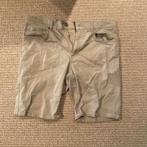 H&M khaki shorts